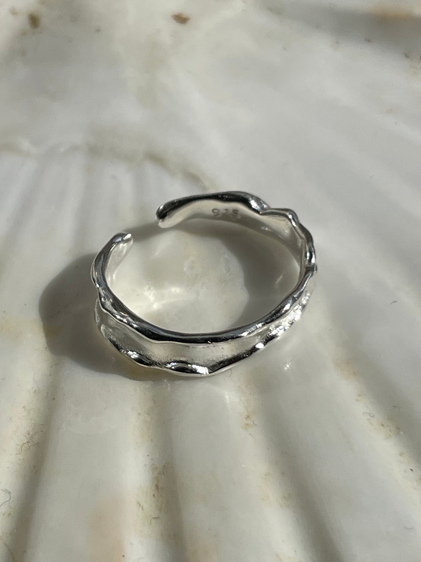 ocean breeze ring silver